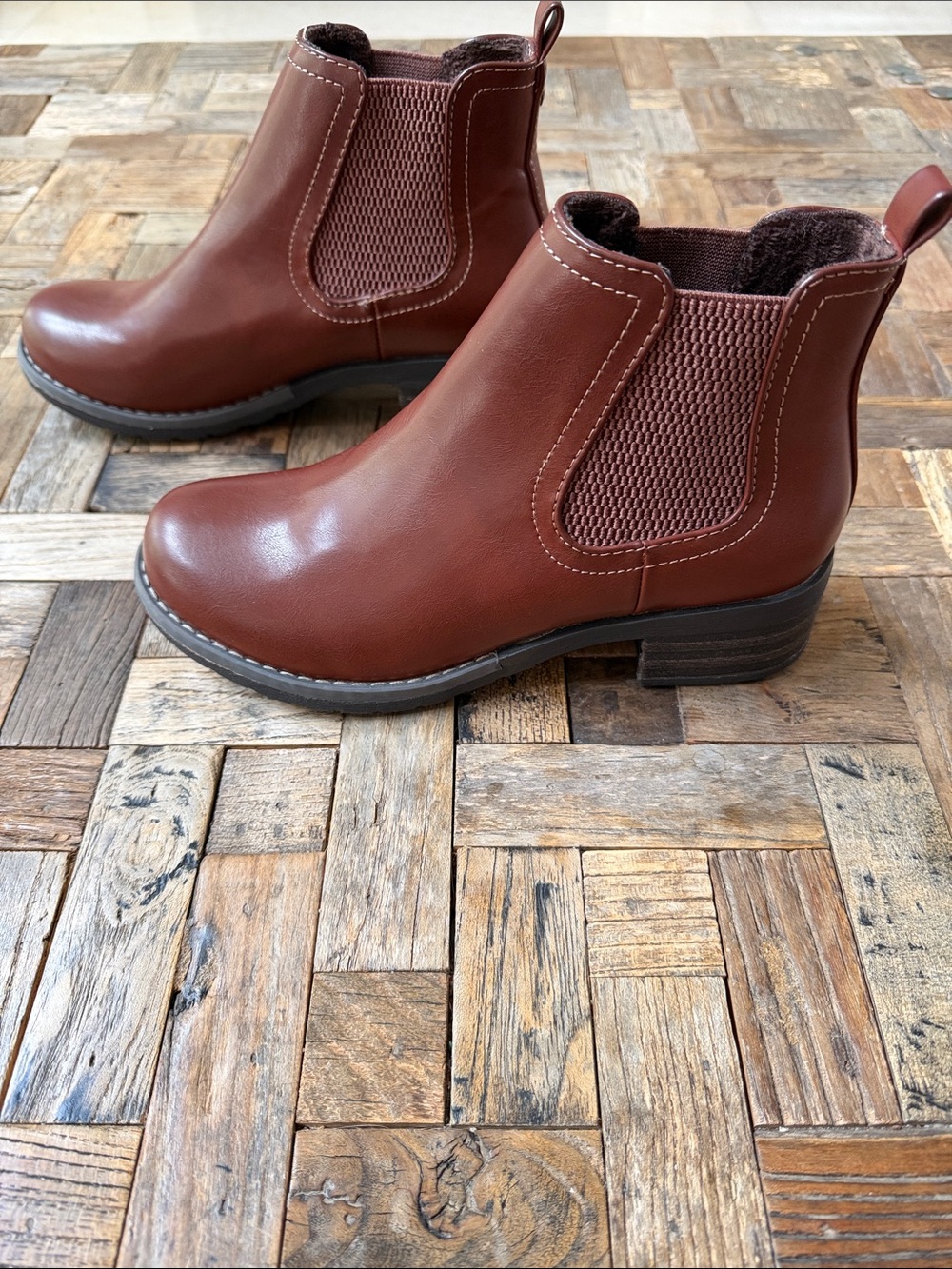 Eastland Jasmine Chelsea Ankle Boots Brown NEW
